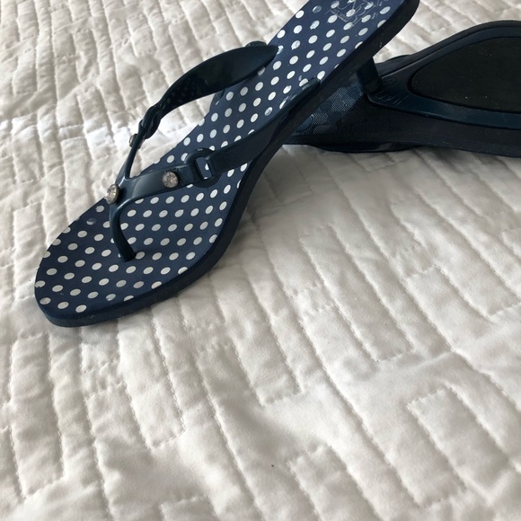 Not Rated Navy and White Polka Dot Sandals Waterproof 1” heal - Picture 4 of 11